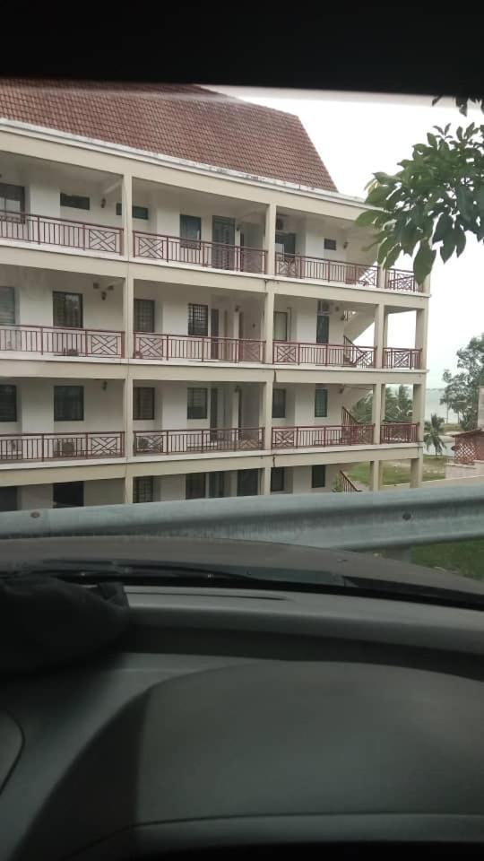 Pd Corus Rosli *